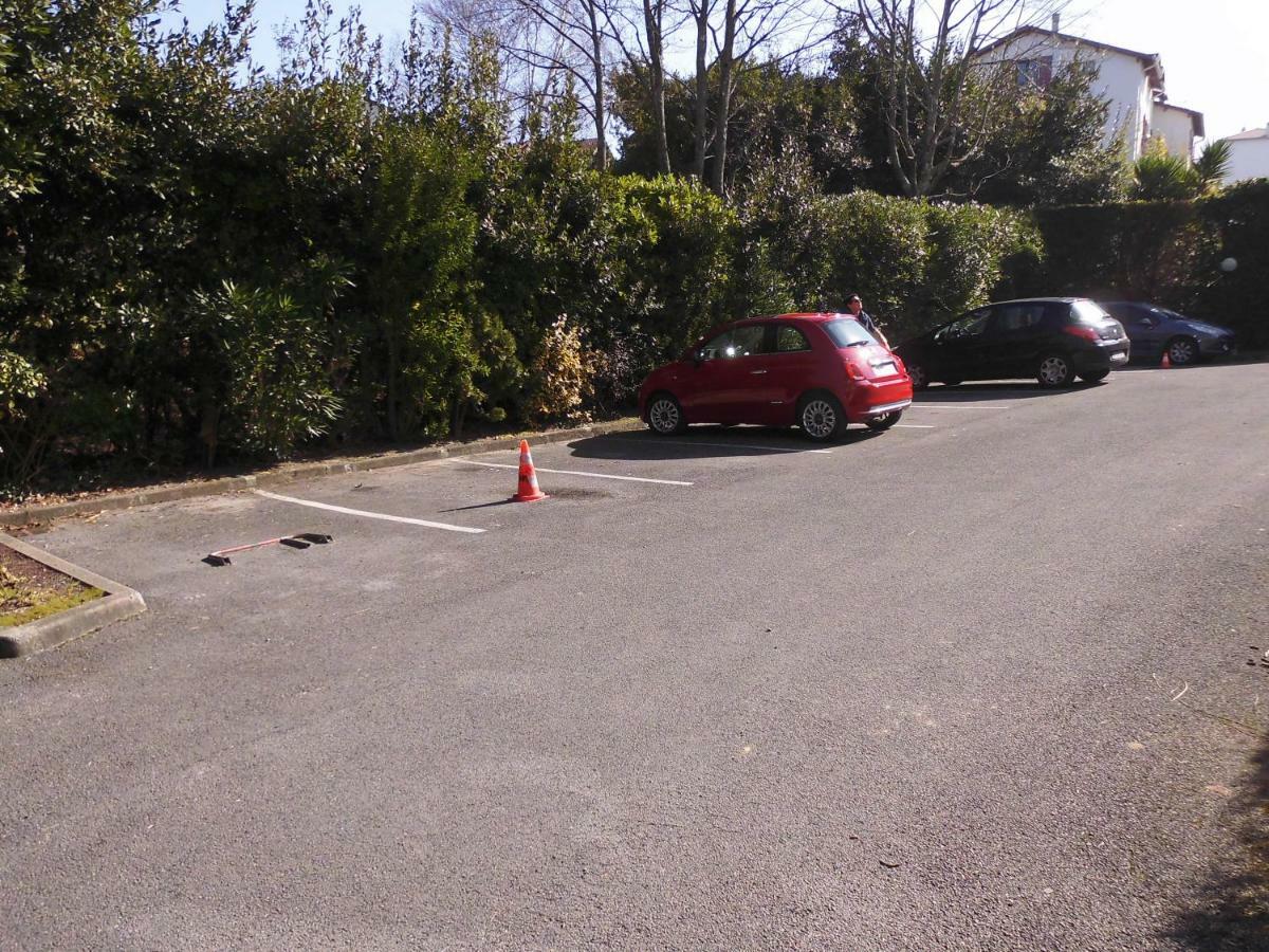 Au Balcon Fleuri Apartman Anglet Kültér fotó