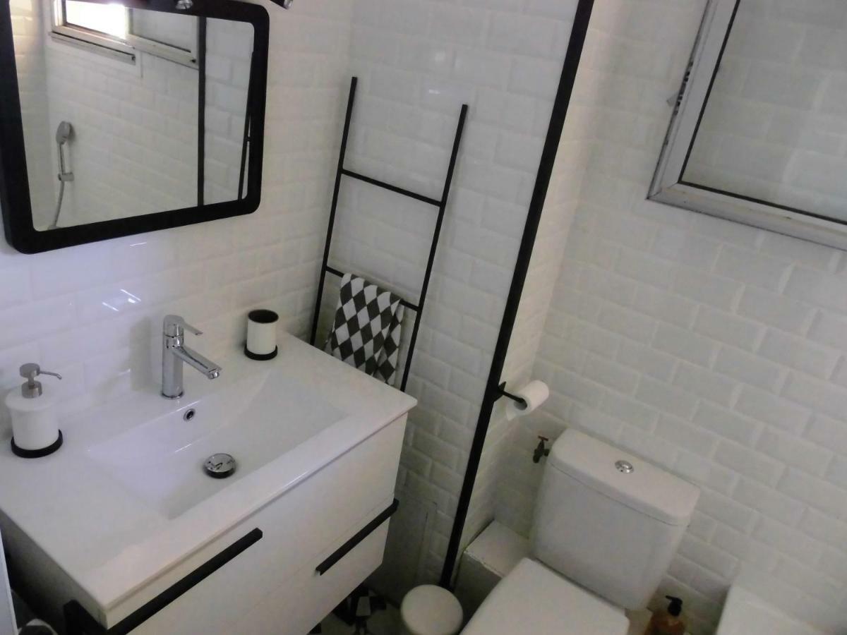 Au Balcon Fleuri Apartman Anglet Kültér fotó